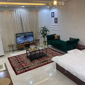 استديو النزهه بيت ضيافة جدة