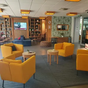 My Minga Airport Serviced هالبرغموس